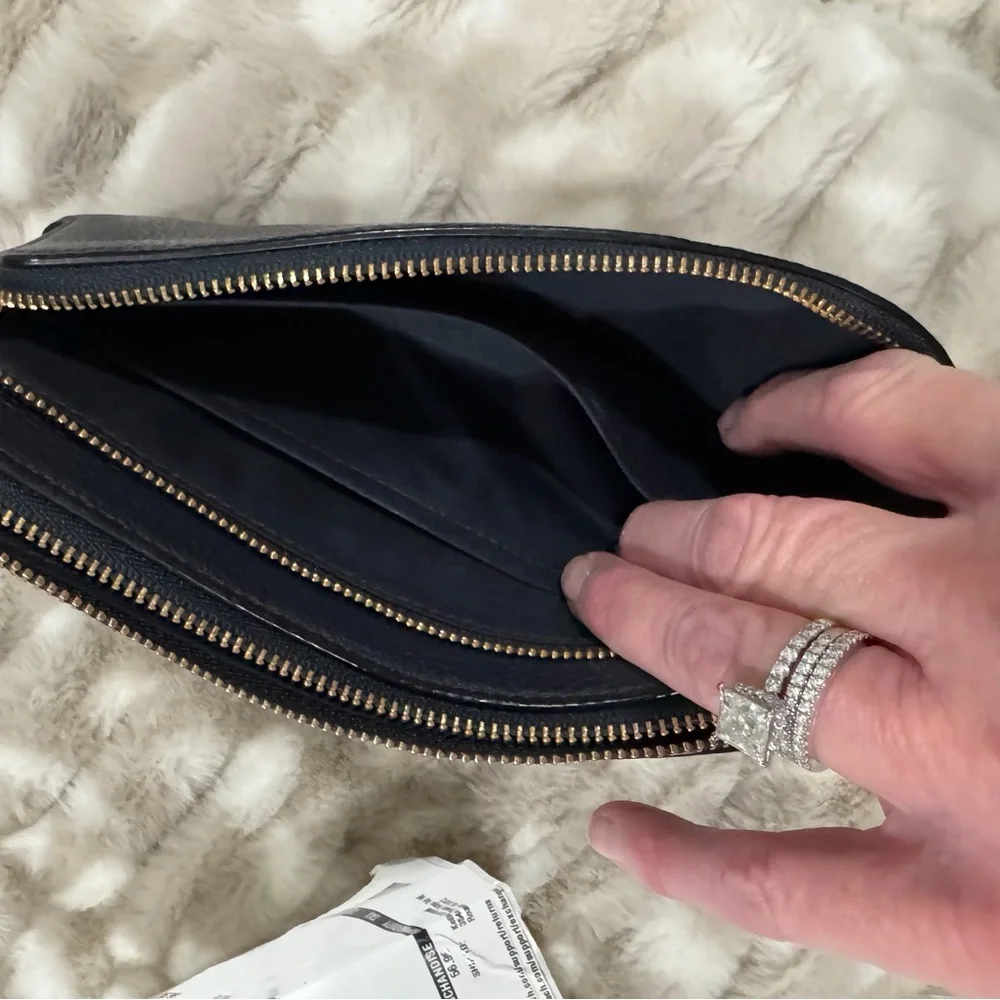 Coach Navy Leather Wristlet/Double Wallet - Picture 2 of 3